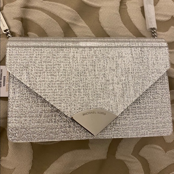 *HP* NEW MICHAEL KORS BARBARA SILVER CROSSBODY BAG - Picture 3 of 7